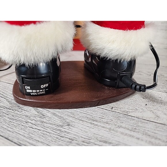 Vintage 1998 Jingle Bell Rock Santa Claus Animated Dancing Musical Tested Works - Picture 13 of 14